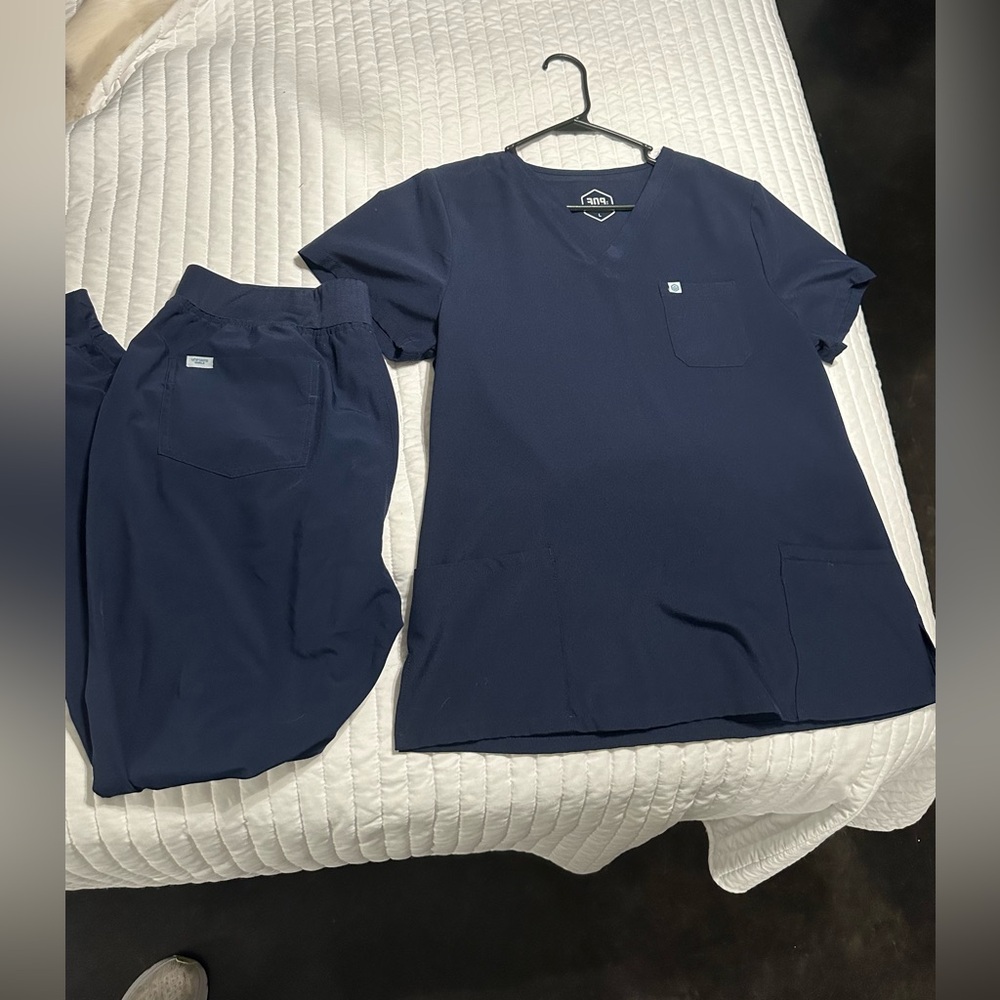 Navy Blue Scrub Set - Picture 2 of 2